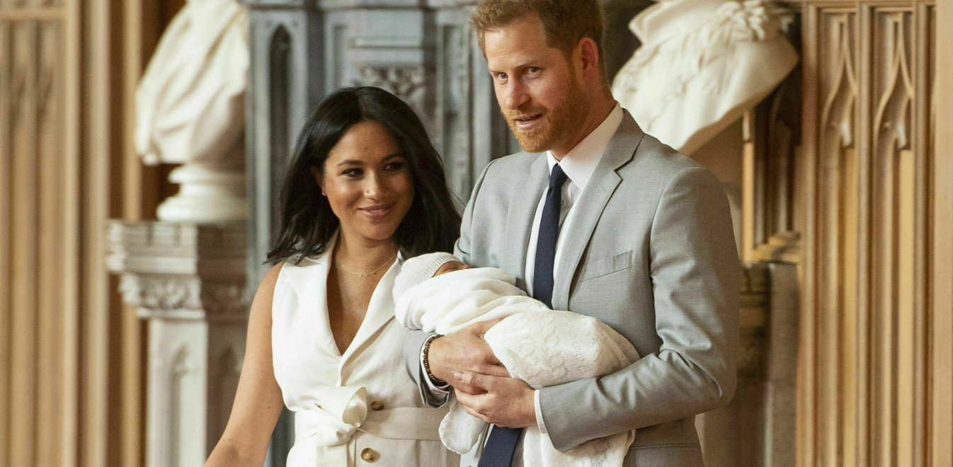 Γιατί κατέληξε σε φιάσκο η ανακοίνωση της γέννας της Μέγκαν Μαρκλ;