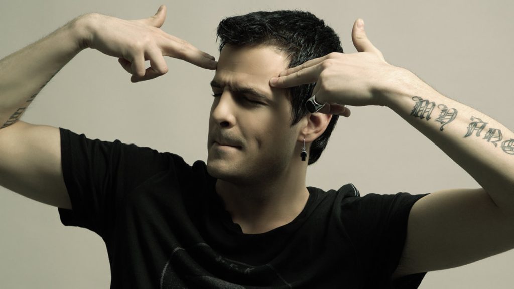 Κοσμοσυρροή και «παράνοια» σε συναυλία του Νίνο – Κόντεψαν να ποδοπατηθούν (φώτο)