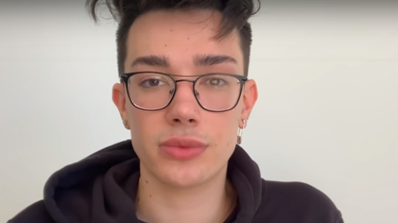 YouTube drama: Σταρ έχασε 3 εκατ. followers αφού τον «ξεμπρόστιασε» «συνάδελφός» του (βίντεο)