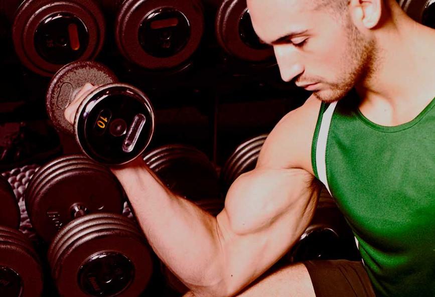 Πέντε καθημερινές συνήθειες που μας δίνουν ενέργεια και «χαρίζουν» μύες