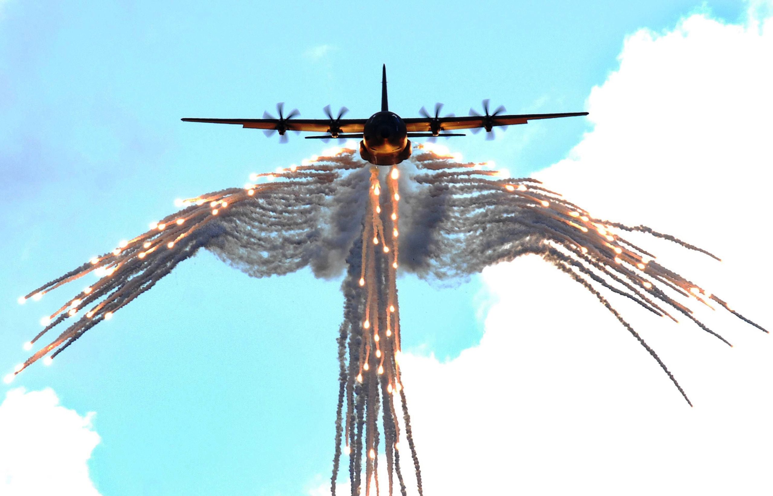Σοβαρή  τουρκική πρόκληση:  CN-235MPA πάνω από τον Αη Στράτη  εκτόξευσε flares κατά μαχητικών της ΠΑ! (upd)