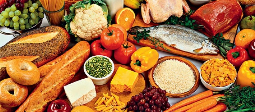 Επτά τροφές που πρέπει να αποφεύγουν οι άνω των 50 ετών