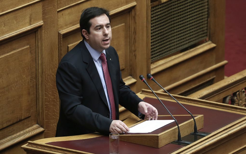 Ο Ν.Μηταράκης τα «έχωσε» στην Κ.Παπακώστα: «Έλα έξω να δεις τι γίνεται!» (φώτο)