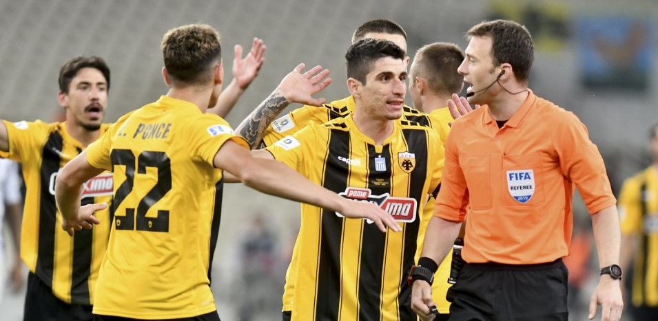 Η ΑΕΚ θέτει ζήτημα εγκυρότητας του τελικού – Έστειλε επιστολή στον Περέιρα – Ζητά εξηγήσεις για τους διαιτητές