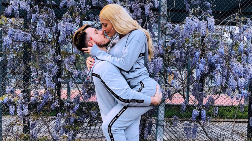 «Έσπασε» ο Παπαντωνίου: Τι είπε όταν αντίκρυσε την φωτογραφία της Τούνη