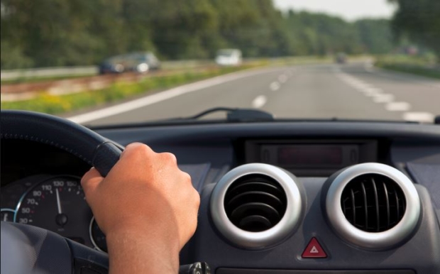 Δίπλωμα οδήγησης: Βαθιά το χέρι στην τσέπη οι υποψήφιοι – Περίπου 1.000 ευρώ θα κοστίζει