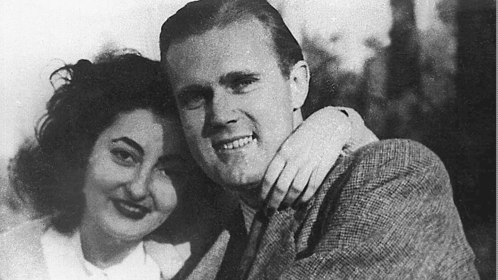 Σαν σήμερα: Η ανεξιχνίαστη δολοφονία του δημοσιογράφου του CBS στην Θεσσαλονίκη (βίντεο)