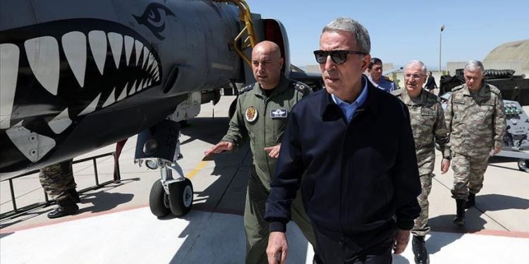 Χ.Ακάρ: «Θα τηρήσουμε τις δεσμεύσεις μας τόσο για τα  S-400 όσο και για τα… F-35»