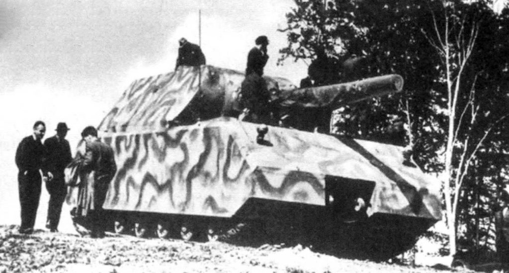 Panzerkampfwagen VIII Maus: Το τερατώδες άρμα μάχης του Χίτλερ που δεν πρόλαβε να μπει σε παραγωγή