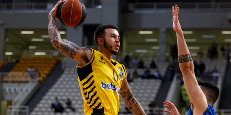 Περίπατος της ΑΕΚ με Χολαργό – Επικράτησε με 84-62 και έκανε το 1-0 στη σειρά