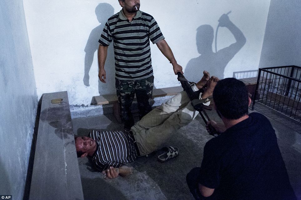 Φρικτά βασανιστήρια σε τουρκική φυλακή – Τον παραμόρφωσαν και του ξερίζωσαν τη γλώσσα (φώτο-βίντεο)