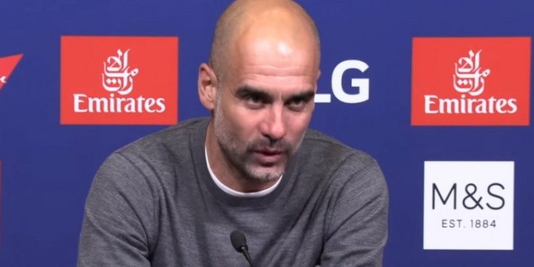 Έξαλλος ο Γκουαρντιόλα κατά δημοσιογράφου: «Με κατηγορείς για χρηματισμό;» (βίντεο)