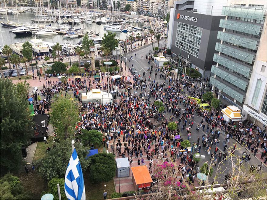 Ομιλία Τσίπρα στο Πασαλιμάνι: Δεν θα τους παίρνει ο ύπνος το βράδυ της Κυριακής (Δείτε live)