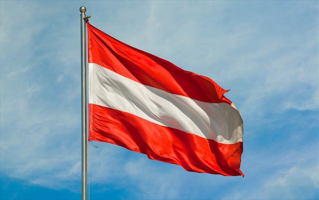 Αυστρία: Απειλούν να αποσύρουν υπουργούς αν αποπεμφθεί ο ΥΠΕΣ