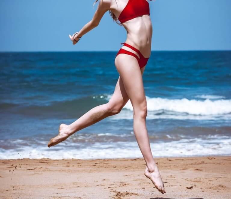 Παίκτρια του GNTM έβαψε ροζ τα μαλλιά της – Η εντυπωσιακή αλλαγή (φώτο)