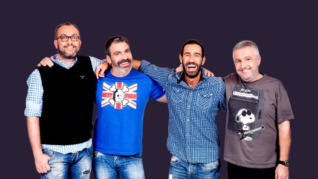 Επικό βίντεο από τους Ράδιο Αρβύλα: Σατιρίζουν Άδωνι – Ψαριανό που βρίζονταν και τώρα αλληλοθαυμάζονται (βίντεο)