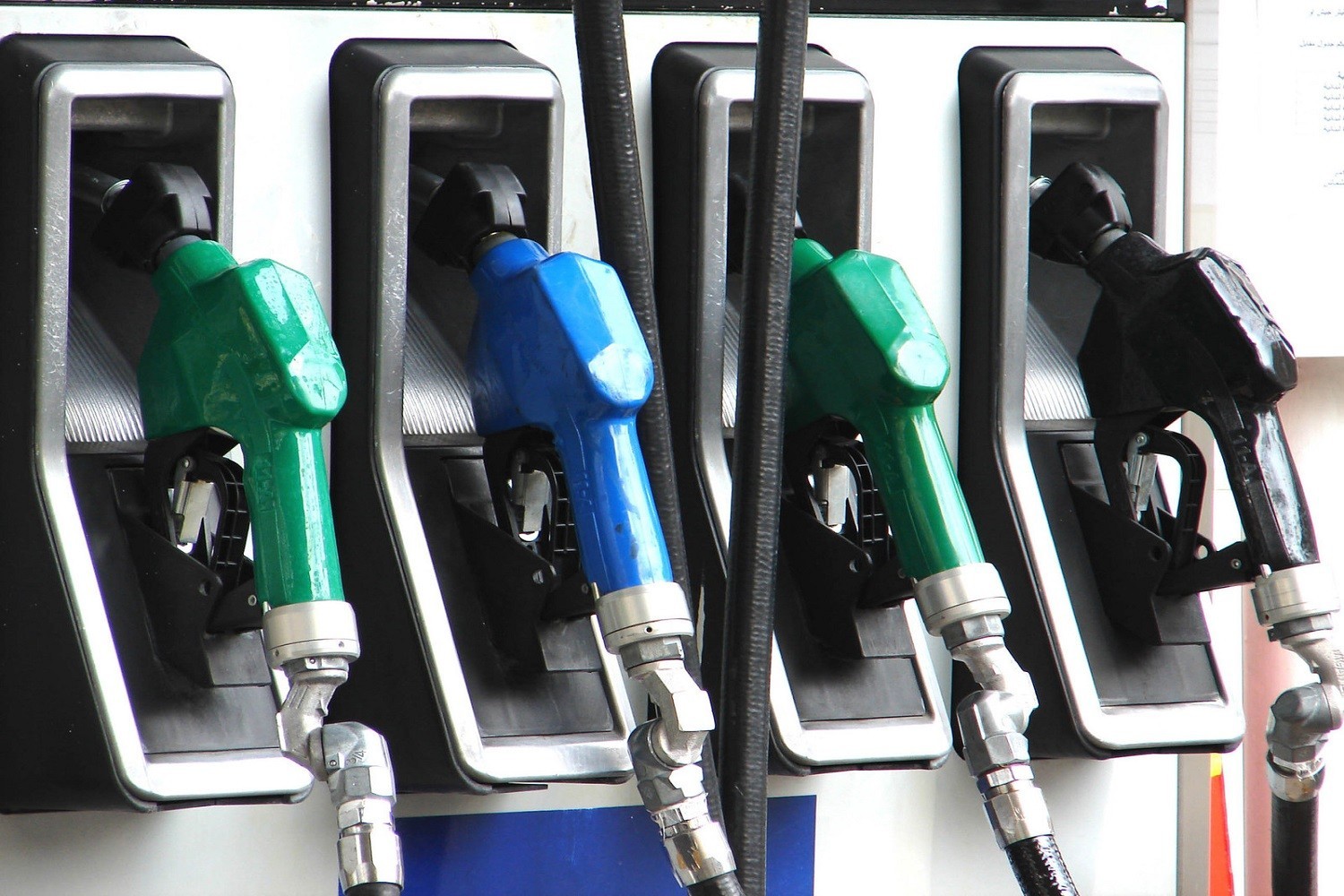 Πέντε βήματα για εξοικονόμηση βενζίνης!