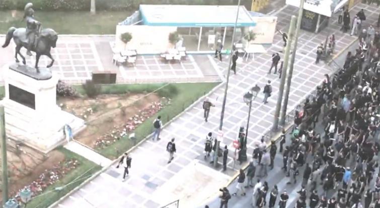 Βίντεο από την επίθεση στο εκλογικό κέντρο του Κώστα Μπακογιάννη