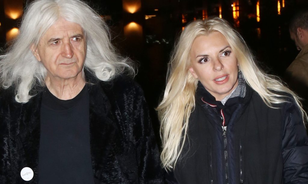 «Για πάρτη σου Νίκο!…» – Η αφιέρωση της Αννίτας Πάνια στον Καρβέλα