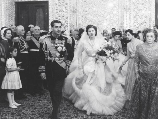 Η τραγική ζωή της Σοράγιας: Η «βασίλισσα με τα λυπημένα μάτια»