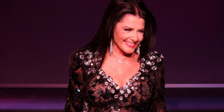 Ζωζώ Σαπουντζάκη: Νυχτερινή έξοδος με φτερά που έκλεψαν τις εντυπώσεις! (φωτο)