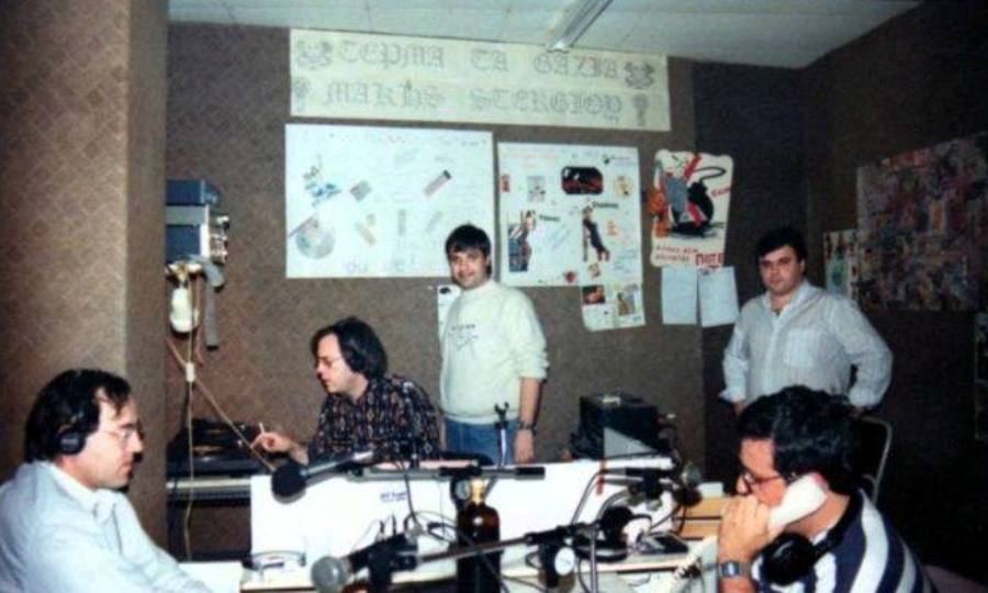 5 θρυλικά ραδιόφωνα που μας μεγάλωσαν και δεν υπάρχουν πια