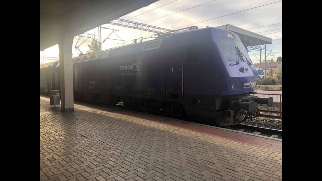 Αυτό είναι το τρένο που κάνει το Αθήνα – Λάρισα σε 2,5 ώρες (φωτο)