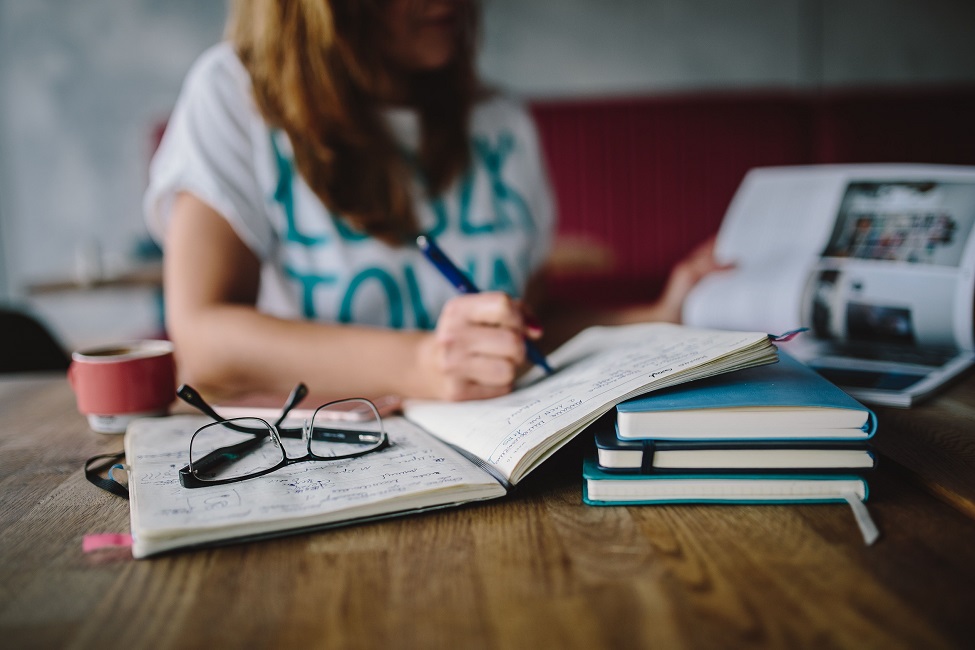 Έρευνα: Το διάβασμα σώζει…ζωές – Το υψηλότερο μορφωτικό επίπεδο συνδέεται με την καλύτερη υγεία!