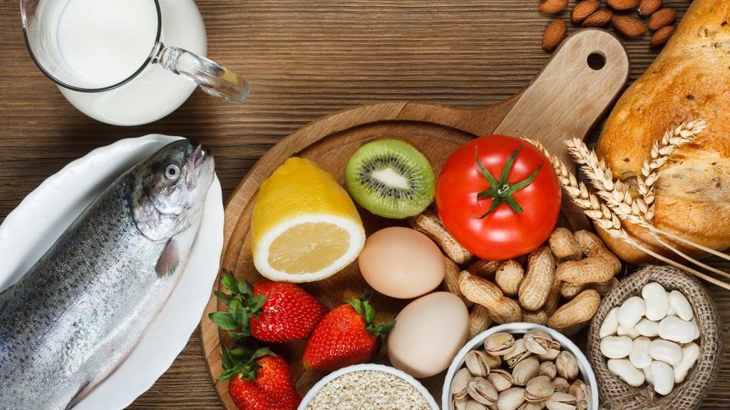 Οστεοπόρωση: Αυτές είναι οι τροφές που ενισχύουν τα οστά