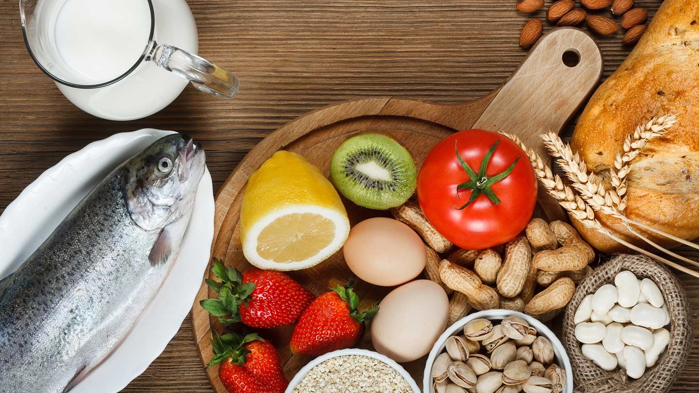 Οστεοπόρωση: Αυτές είναι οι τροφές που ενισχύουν τα οστά