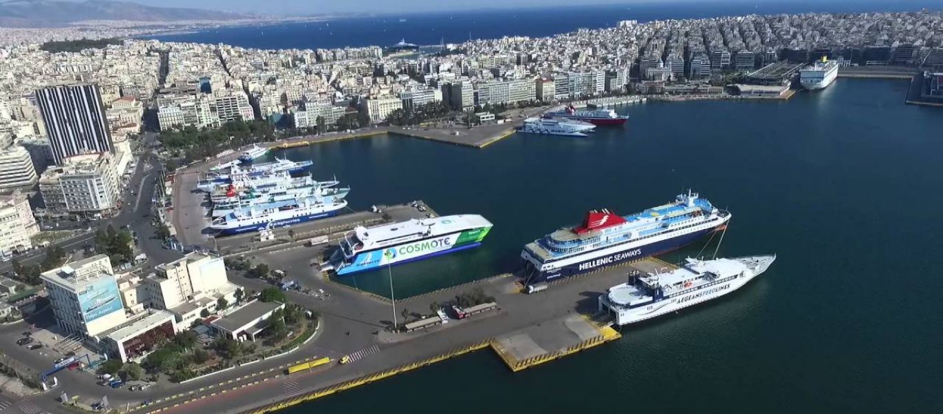 New York Times: Tι πολιτικά παιχνίδια παίζονται στο λιμάνι του Πειραιά;
