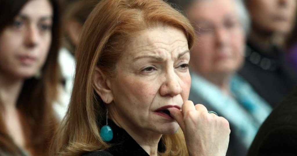 Ποια είναι η 25χρονη κόρη της Πέμυ Ζούνη; (φωτο)