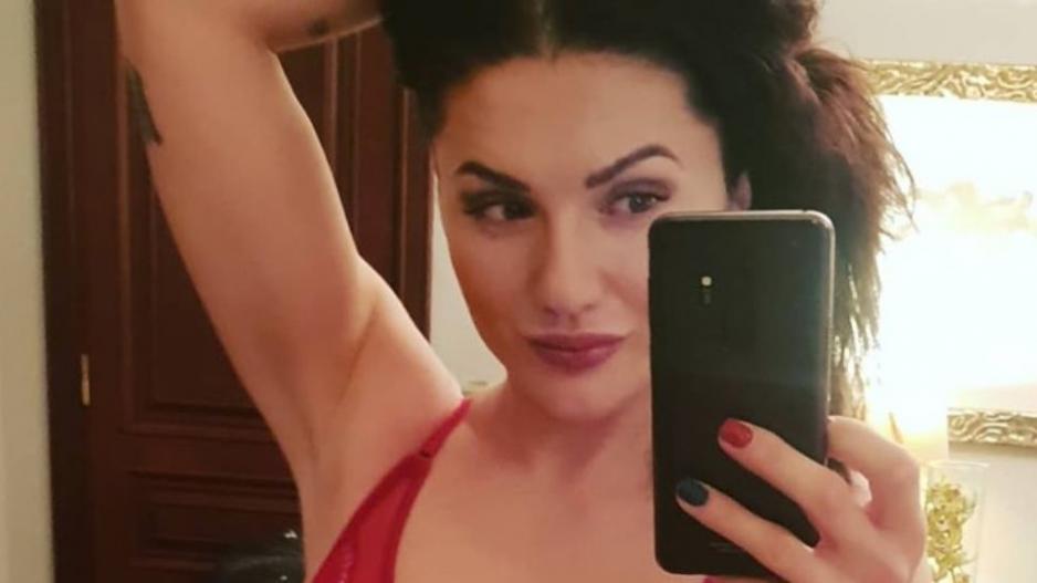 Έβα Μπροντνίτσκα: Η πυγμάχος δεν λέει όχι στο Playboy (φωτο)