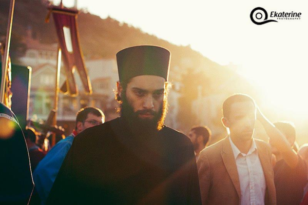 Μοντέλο από τη Γεωργία έγινε μοναχός σε ελληνικό μοναστήρι (φωτο)