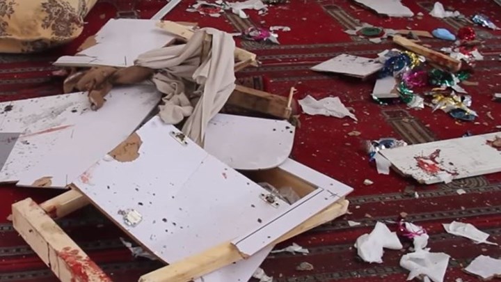 Σκληρές εικόνες από έκρηξη βόμβας σε τέμενος στο Αφγανιστάν (βίντεο)