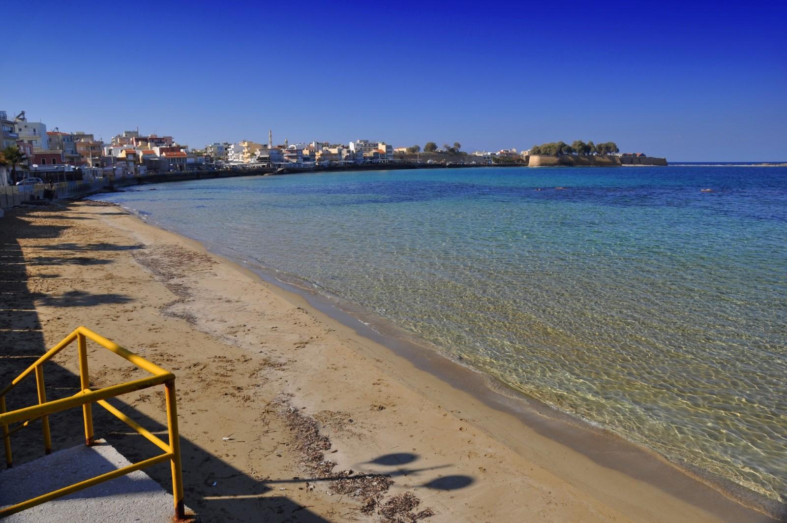 Για μπάνιο μετά την κάλπη: Πέντε παραλίες κοντά στην Αθήνα που δεν θα πληρώσετε είσοδο (φωτο)