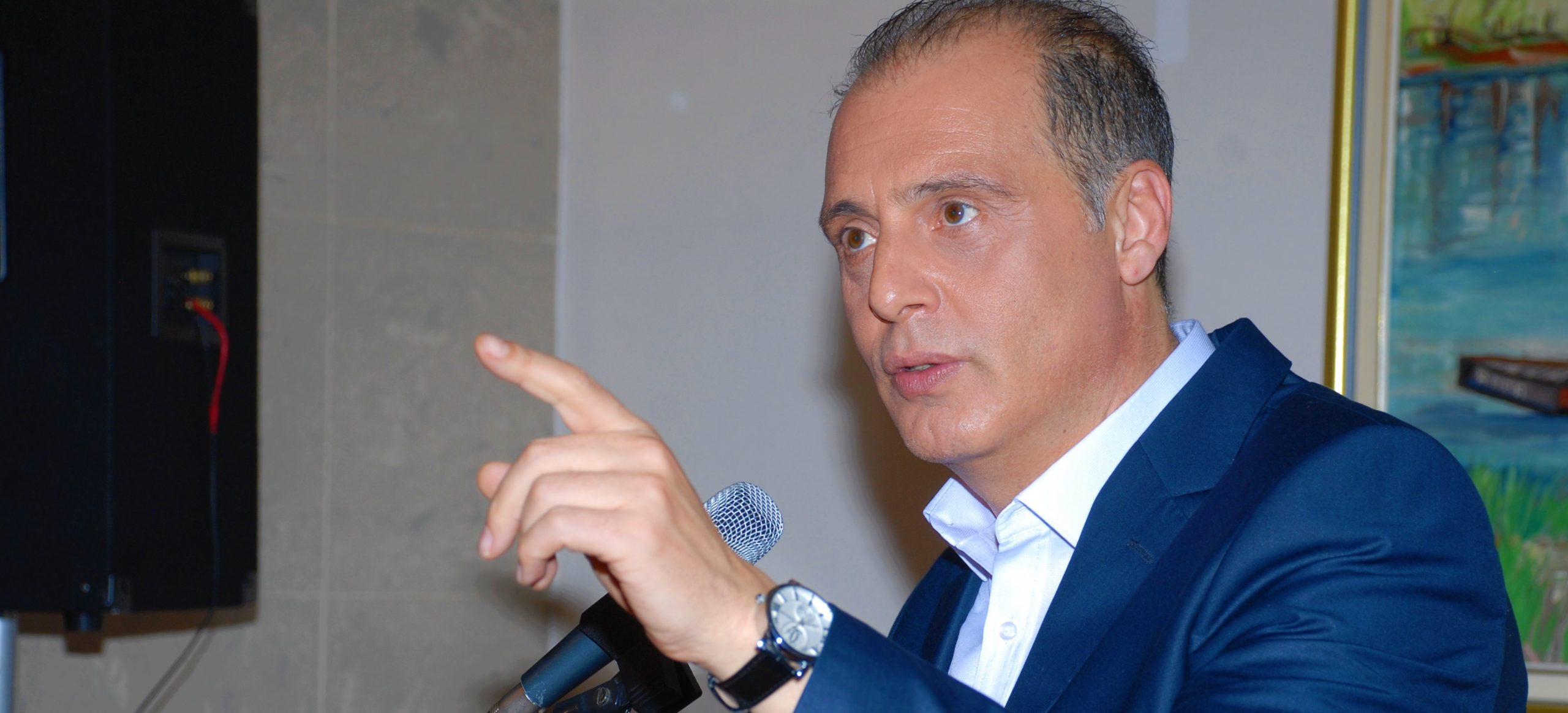 Κυριάκος Βελόπουλος: «Στηρίζω Τάσο Γκουριώτη και “Η Γλυφάδα Μπροστά”» – Δριμεία καταδίκη της τρομοκρατικής επίθεσης