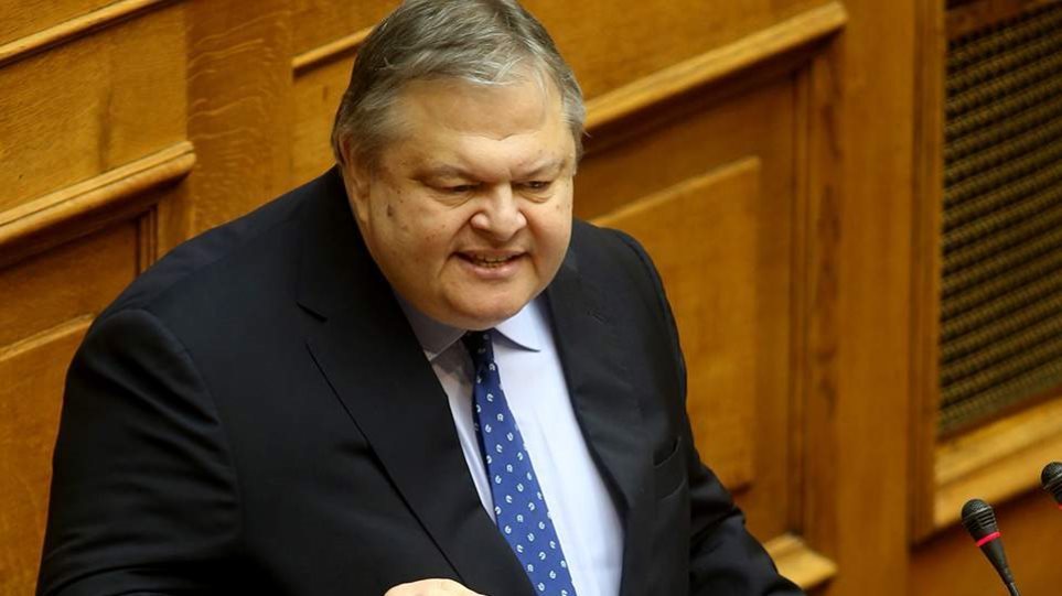 Ε. Βενιζέλος: «Οι σημερινές εκλογές καθορίζουν τη μοίρα του τόπου»