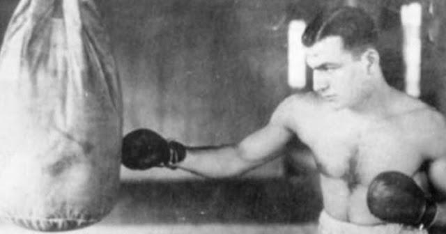 Ο Έλληνας πυγμάχος που εκνεύρισε τον Χίτλερ όταν γονάτισε το «καμάρι της άριας φυλής» μέσα στο Βερολίνο!