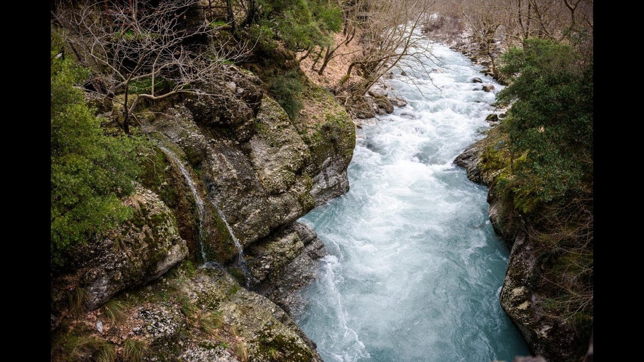 Aσφυκτιούν τα ποτάμια από τη συγκέντρωση αντιβιοτικών