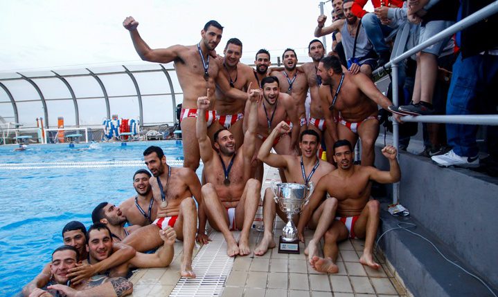 Το 33ο πρωτάθλημα πανηγυρίζει ο Ολυμπιακός στο πόλο (βίντεο)