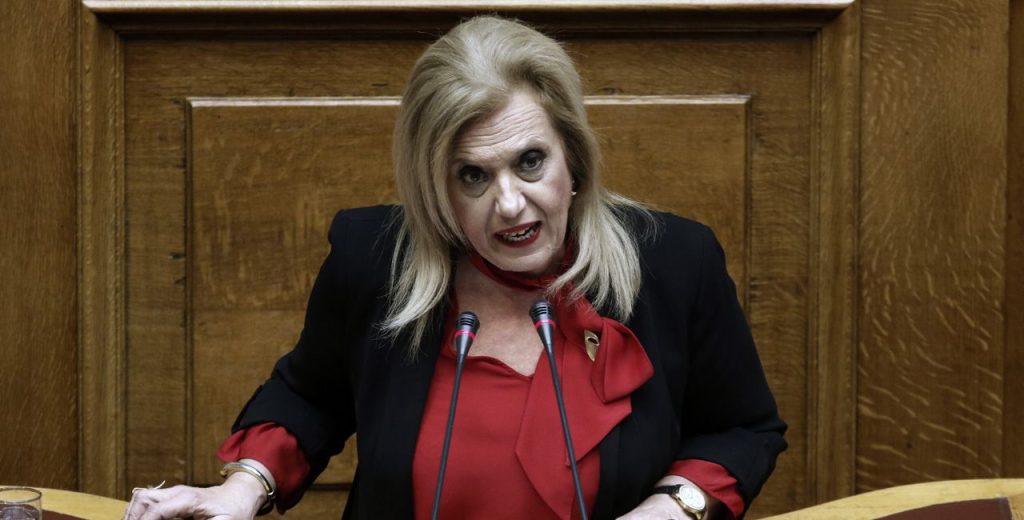 Η Θ.Μεγαλοοικονόμου απαντά γιατί έφυγε από τον ΣΥΡΙΖΑ – Ο καβγάς με άλλη βουλευτή
