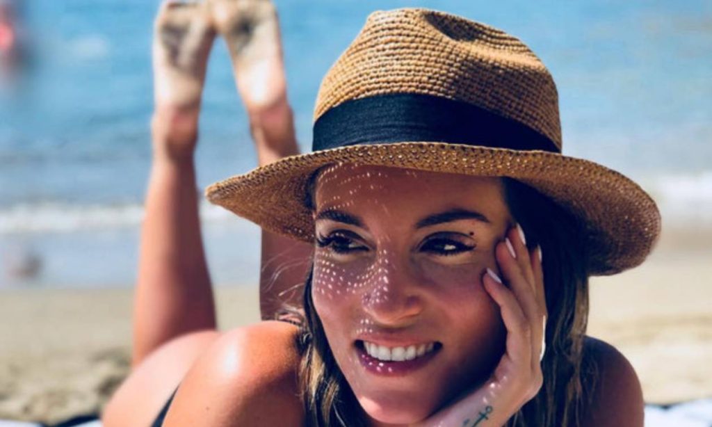 Οταν η Αθηνά Οικονομάκου στα 20 της έπαιξε για πρώτη φορά στην TV (φώτο)