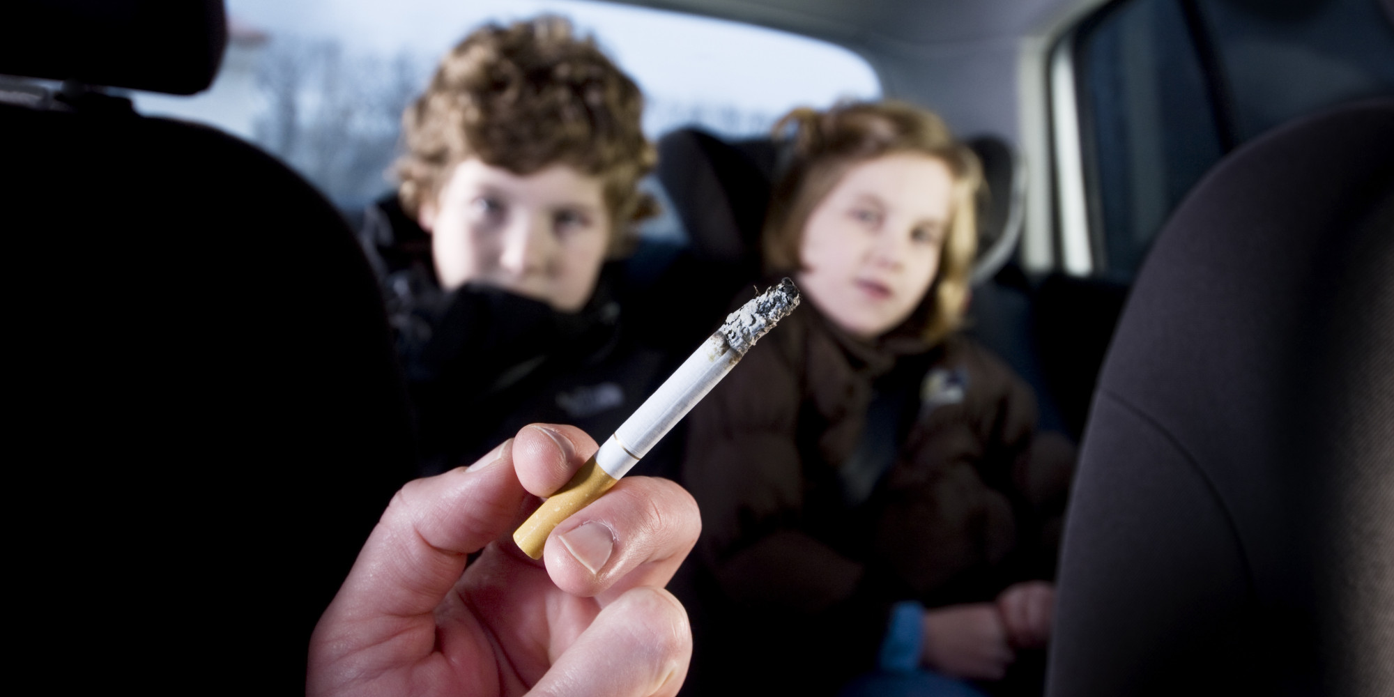 Τί σου συμβαίνει όταν καπνίζεις στο αυτοκίνητο;