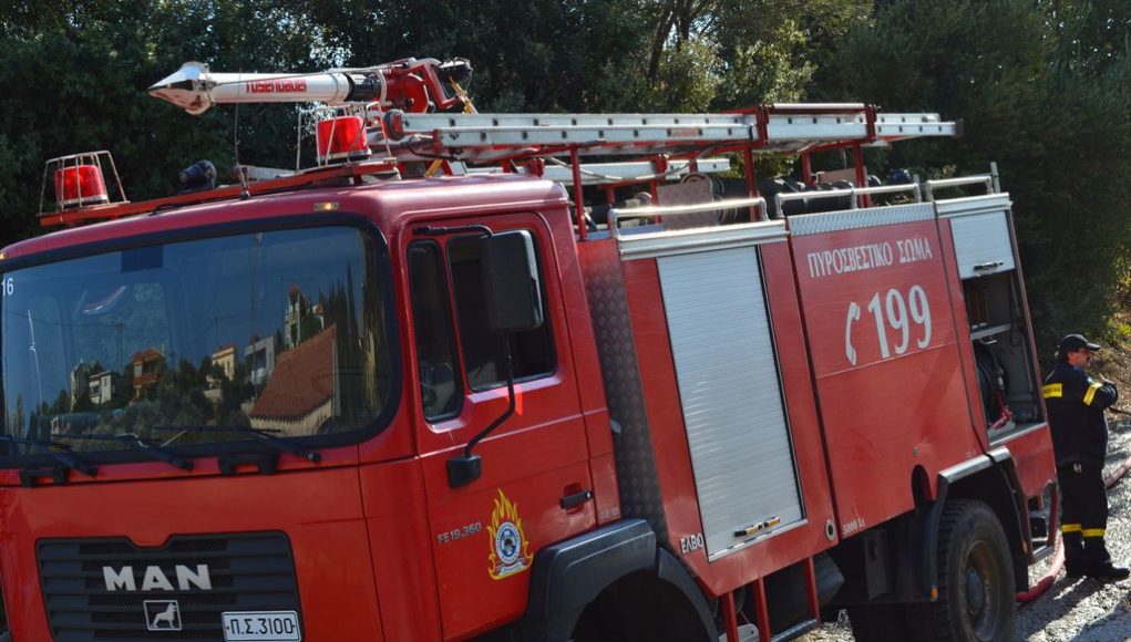 Εμπρησμός αυτοκινήτου στη Θεσσαλονίκη – Κάηκε ολοσχερώς