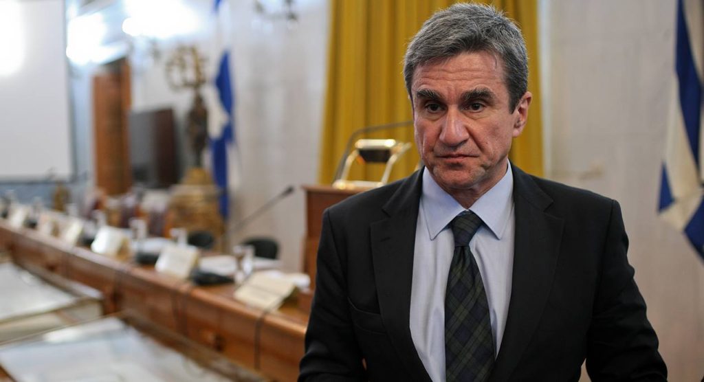 Υπόθεση Novartis: Ο Λοβέρδος κατέθεσε τις μηνύσεις στoν Εισαγγελέα Διαφθοράς