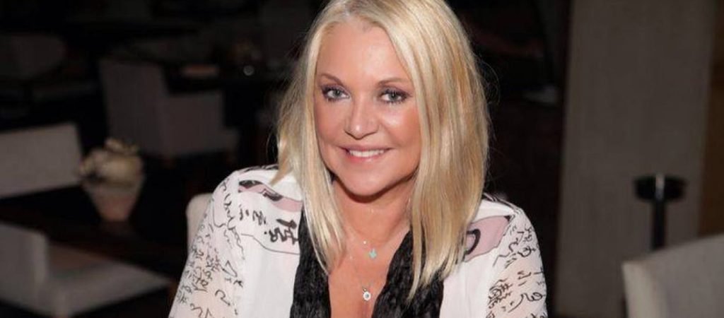 Έσκασε «βόμβα» – Ρούλα Κορομηλά: Η μεγάλη επιστροφή και το νέο επαγγελματικό βήμα της παρουσιάστριας (φώτο)