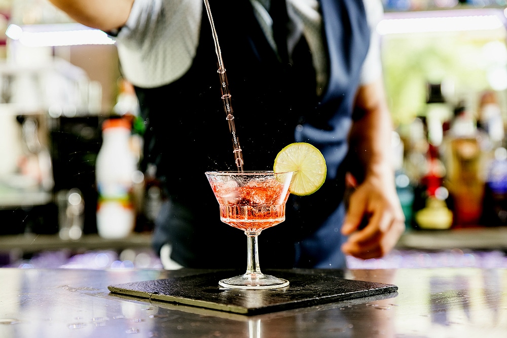 Αυτή η κατηγορία ποτών ανεβάζει την πίεση και θέτει σε κίνδυνο την καρδιά