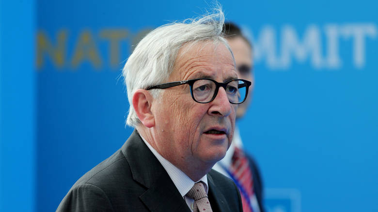 Ο Γιούνκερ επιφυλάσσεται να στηρίξει τον Βέμπερ για την προεδρία της Κομισιόν