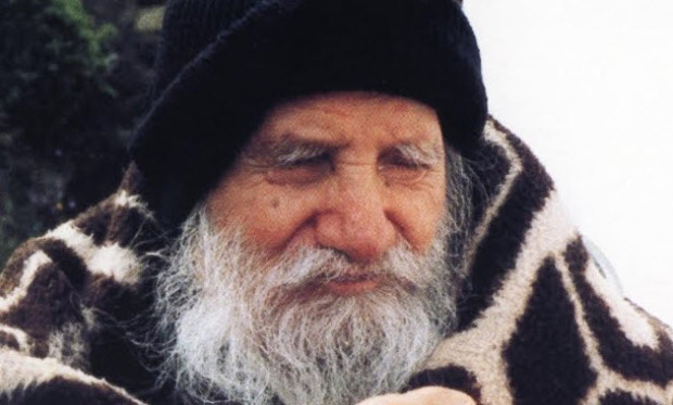 Συγκλονιστική μαρτυρία: Τον έβγαλε από τα συντρίμμια χωρίς να έχει περάσει ποτέ από εκεί!